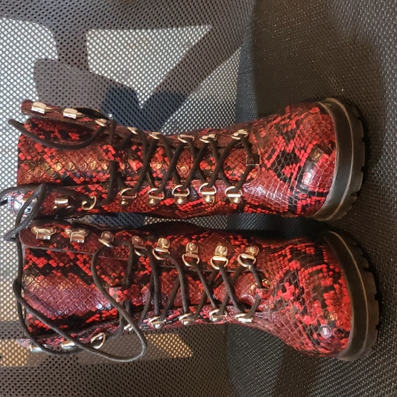 New Red and black faux snake boots - Picture 4 of 4
